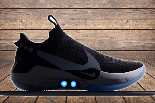 Nike Unveils Self-lacing shoes which 