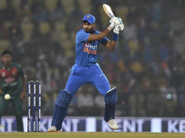 India batsman Shreyas Iyer in action against Bangladesh (Photo/ ICC Twitter)