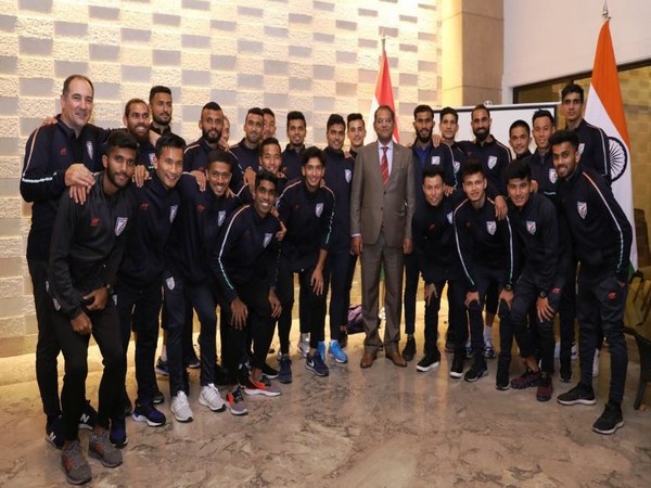 Viraj Singh with Indian football team (Photo/ Indian Football team Twitter) 