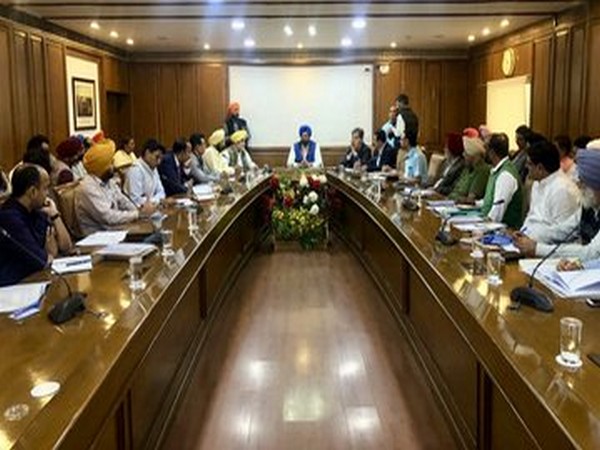 Rana Gurmit Singh Sodhi during meeting with officials. (Photo/Rana Gurmit S Sodhi Twitter)  