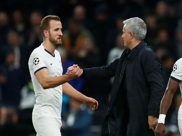 Tottenham's Harry Kane with manager Jose Mourinho