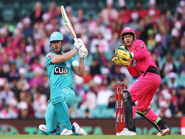 Brisbane's Chris Lynn in action against Sydney Sixers (Photo/ Brisbane Heat Twitter)