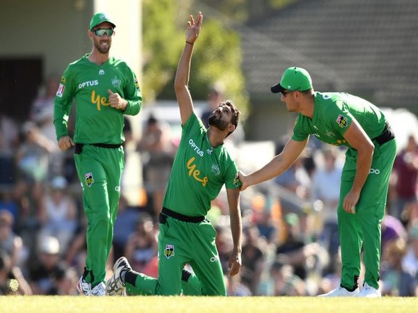 Haris Rauf was awarded player of the match for taking fifer. (Photo/Melbourne Stars Twitter)