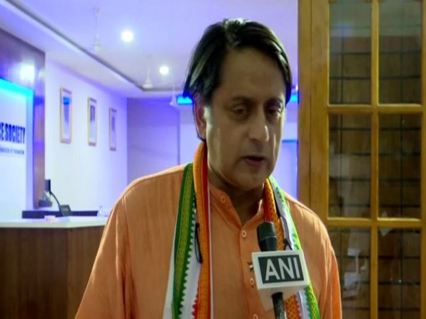 Congress MP Shashi Tharoor (file photo)