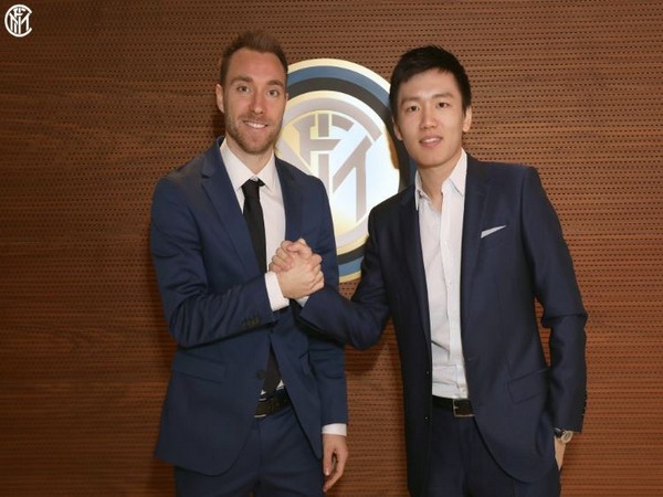 Christian Eriksen (left) (Photo/ Inter Milan Twitter) 