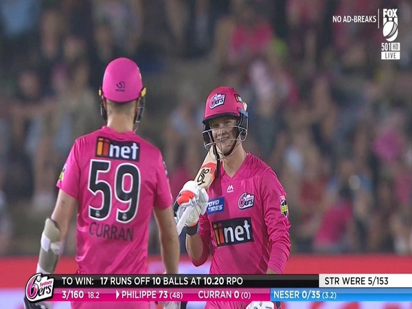 Sydney Sixers' Josh Philippe and Tom Curran in action against Adelaide Strikers (Photo/ Sydney Sixers Twitter)