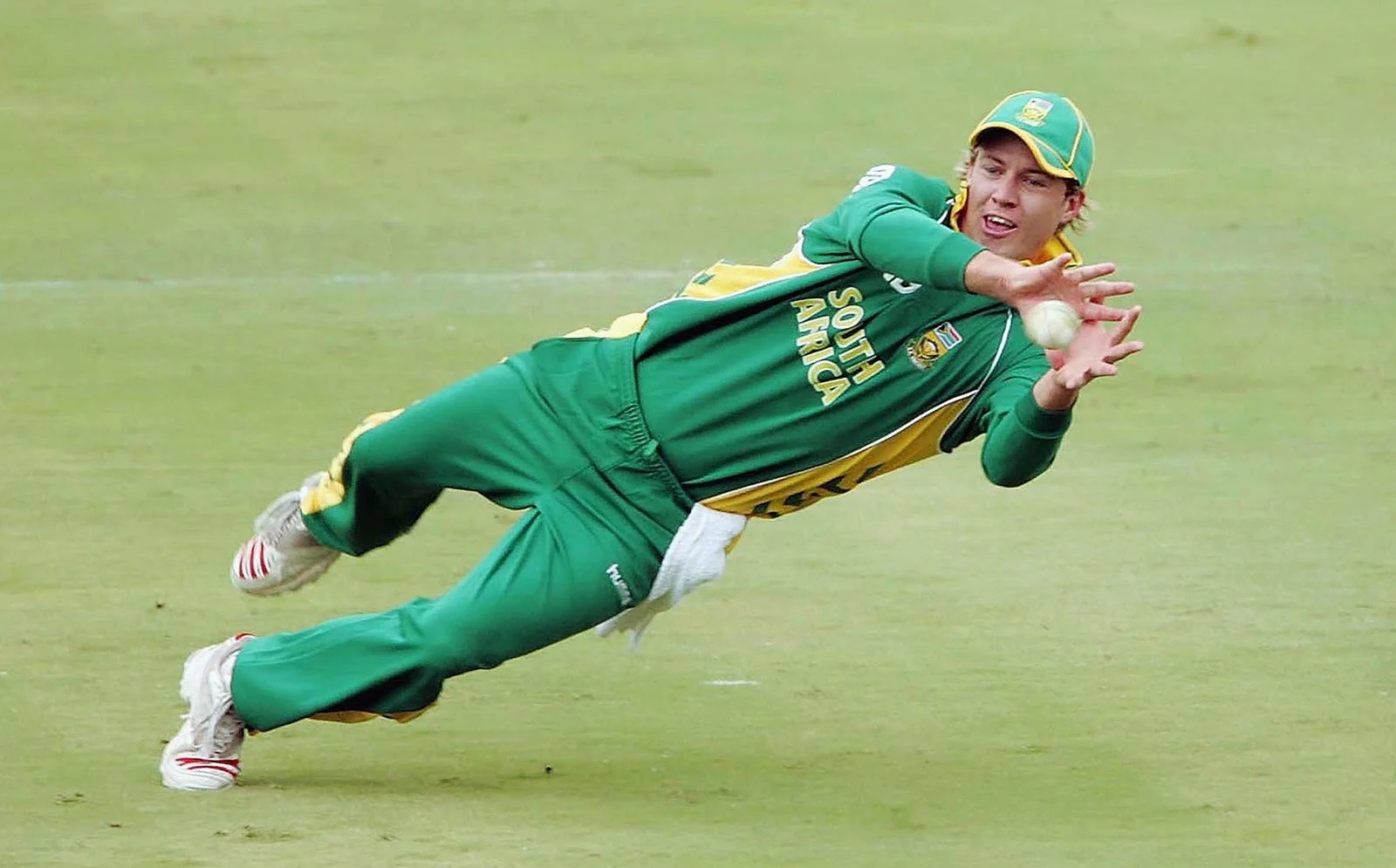 Top 10 Best Fielders In The World Of International Cricket