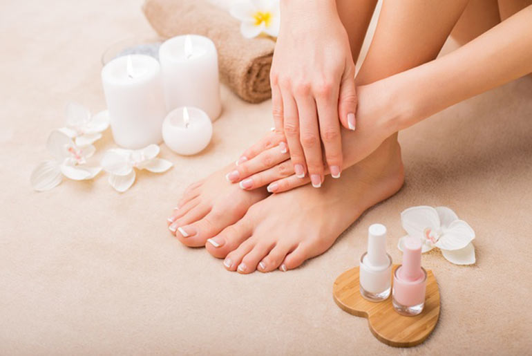 Benefits of Manicure and Pedicure, a beauty treatments
