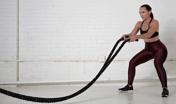 Battle Ropes Benefits and Top 5 Exercises You Can Do