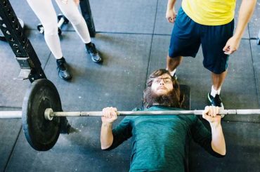 Essential Tips on How to Avoid Hurting Yourself at the Gym
