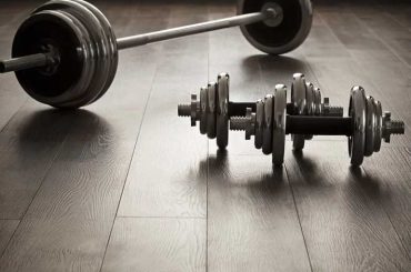 Exploring the Advantages of Incorporating Dumbbells into Your Workout Routine