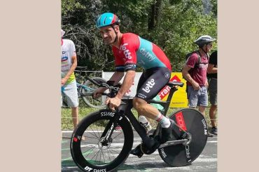 DeFeet Evo Jet™ Raises the Bar, Setting a New Benchmark