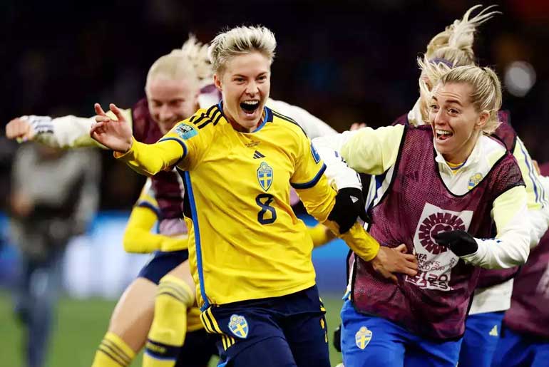 Sweden Stuns Defending Champions Usa Advances To Fifa Womens 