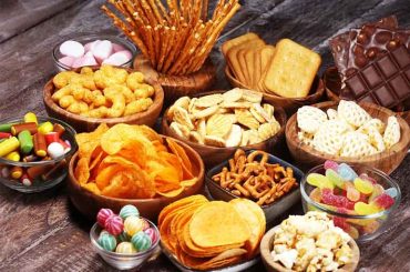 Study Finds Link Between Unhealthy Snacks and Increased Risk of Strokes and Cardiovascular Disease