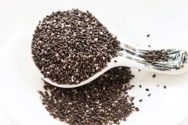 Chia Seeds Unveiled: Deciphering the Benefits of Roasted vs. Raw Consumption