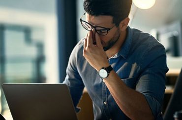 The Impact of Staring at a Screen for Over 8 Hours Daily: Effects on Your Body and Health