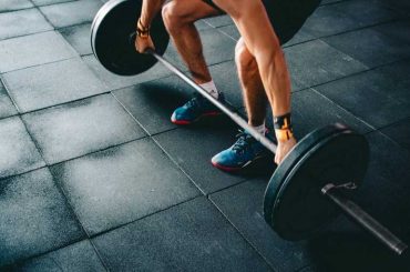 First Steps into Strength: A Newcomer's Guide to Weight Lifting