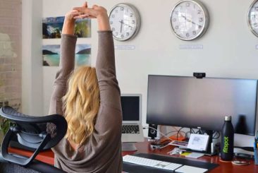 5 Simple Desk Exercises for Effortless Fitness at Work