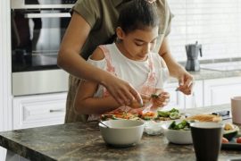 Shaping Healthy Futures: How Parents Can Guide Kids to Nutritious Food Choices