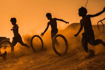 10 Fun Outdoor Games to Play with Kids in India