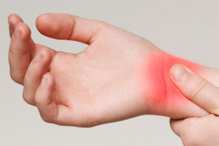 Expert: Easy Exercise Can Help Reduce Hand Numbness