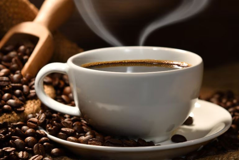 Unexpected Ways Your Body Responds to Hot Coffee vs. Cold Coffee This Winter